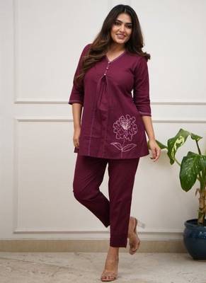 maroon floral print cotton v neck co ord set 2
