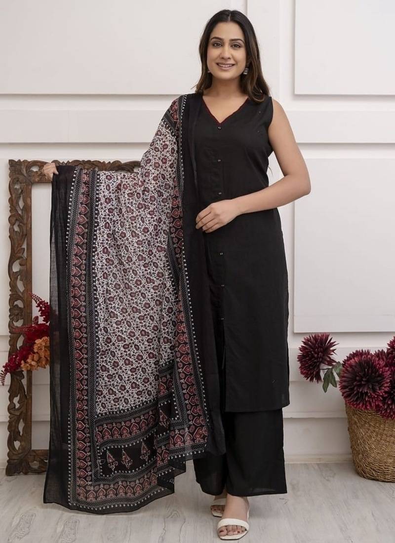 Floral printed pure cotton v neck kurta trouser & dupatta set
