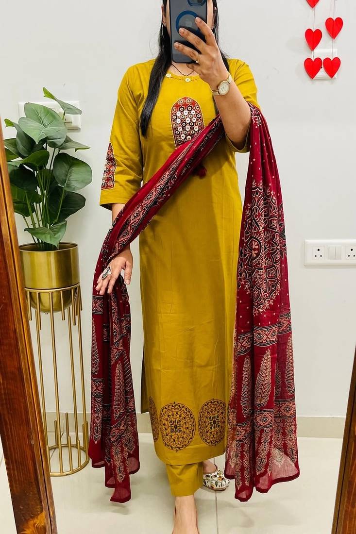 Floral printed pure cotton round neck kurta trouser & dupatta set