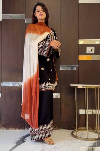 Womens trendy stylish embroidery thread work kurta set