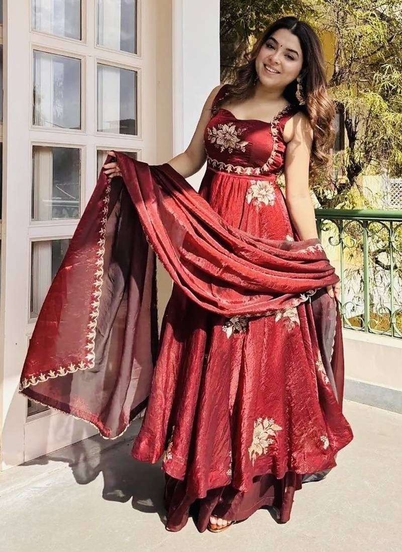New womens trendy  embroidery sequence work kurta set