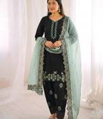 Women's fancy stylish heavy embroidery sequence work with rivet moti work kurta set