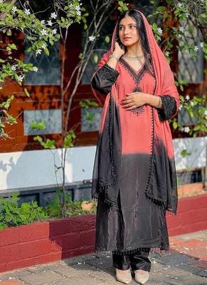 peach silk salwar kameez with embroidered work 3