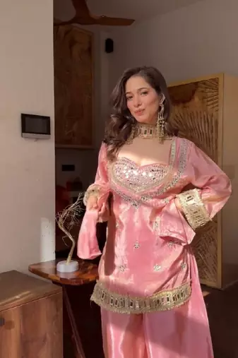 New trendy stylish real mirror work with lace border kurta set