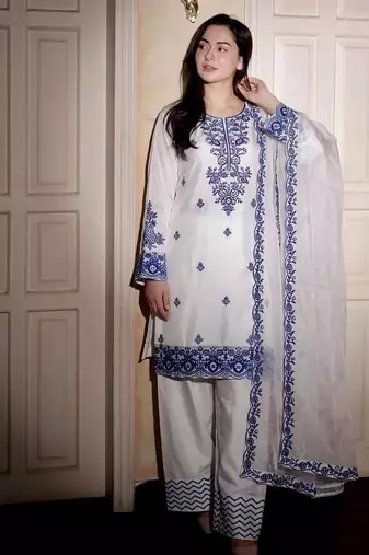Womens trendy stylish embroidery thread work kurta set
