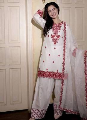 Womens trendy embroidery thread work kurta set 2