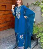 Womens trendy  embroidery thread work kurta set