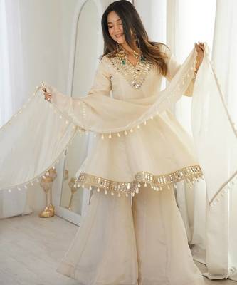 real mirror work with lace border kurta set 2