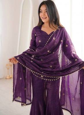 New womens trendy embroidery sequence work kurta set 3