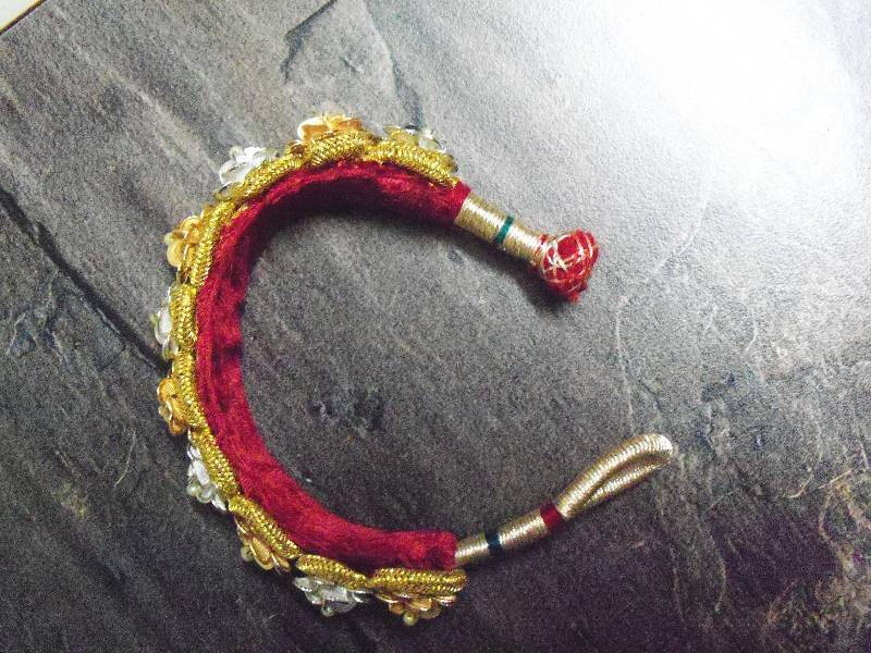Signifying Jewellery Rajasthani Royal Kada in yellow white for women