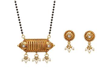 Gold tone mangalsutra with dangling pearls 2