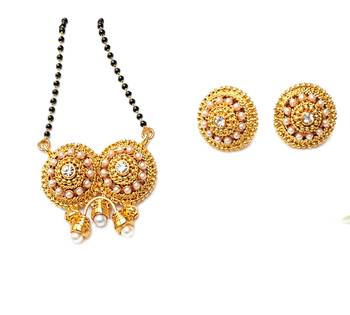 Polki inspired alloy mangalsutra 3