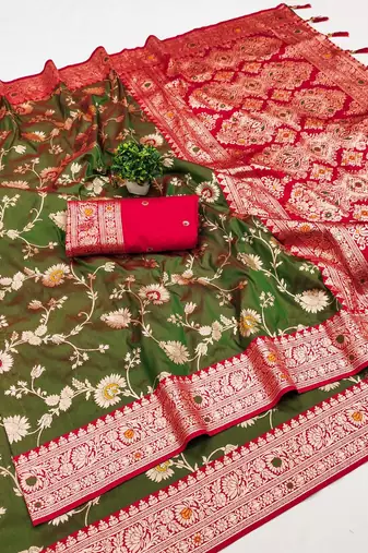 Mehndi Green Color zari weaving Work art silk saree