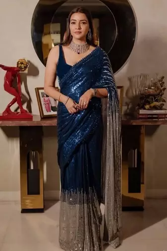 Heavy georgette saree with dual sequins & cutwork
