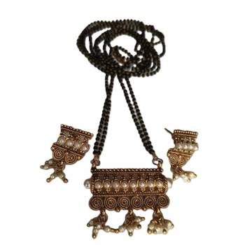 Beautiful Gold with Pearl Mangalsutra 4