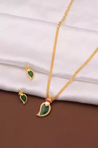 gold brass necklace set with green stone pendant