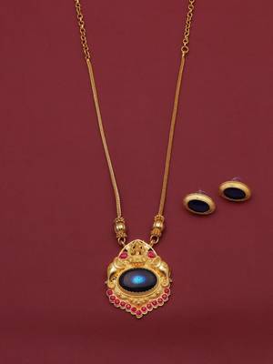 gold alloy jewellery set with blue pendant work 2