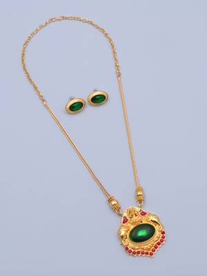 gold metal necklace set with green stone work 3