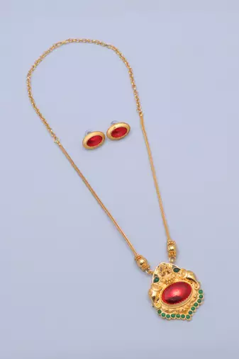 gold alloy necklace set with red stone work