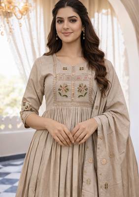 cream silk blend kurta set with thread embroidery 2