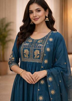 light turquoise silk blend kurta set with thread work 2