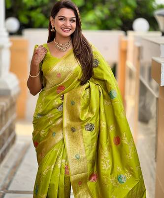Parrot Green Color zari weaving Work art silk saree 2