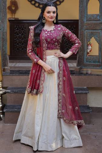 Sparkling Magenta Zari Work Silk Engagement Wear Lehenga Choli
