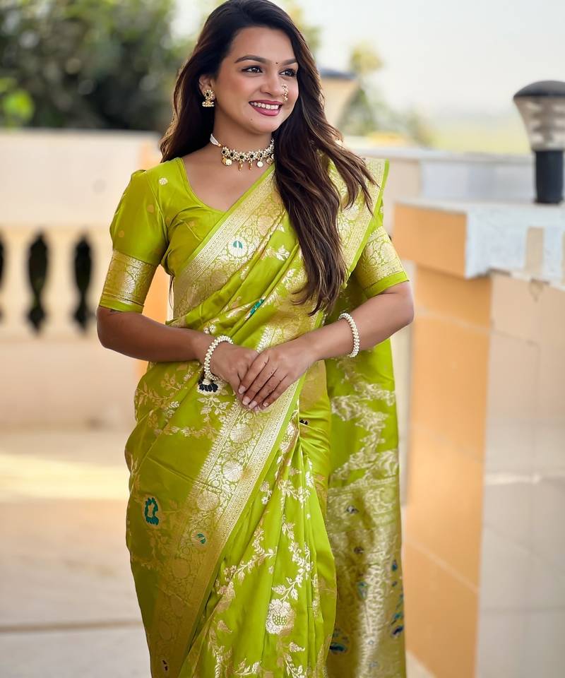 Parrot Green Color  zari weaving Work  silk saree