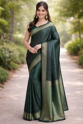 Green silk blend banarasi saree with unstitched blouse piece 4