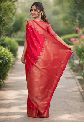 Pink silk blend banarasi saree with unstitched blouse piece 4