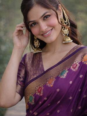 Wine silk blend banarasi saree with unstitched blouse piece 2