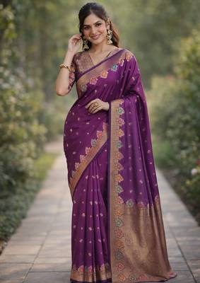 Wine silk blend banarasi saree with unstitched blouse piece 3