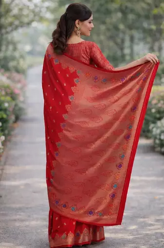 Red silk blend banarasi saree with unstitched blouse piece