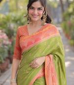Mehendi silk blend banarasi saree with unstitched blouse piece