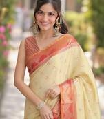 Cream silk blend banarasi saree with unstitched blouse piece