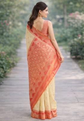 Cream silk blend banarasi saree with unstitched blouse piece 4