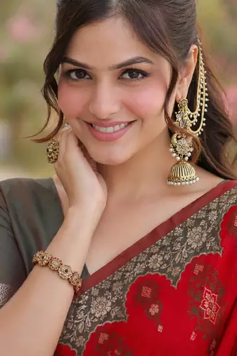 Red soft silk banarasi jacuard work designer party wear saree with unstitched blouse piece