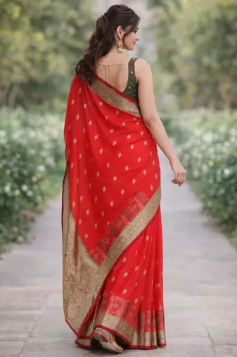 Red silk blend banarasi saree with unstitched blouse piece
