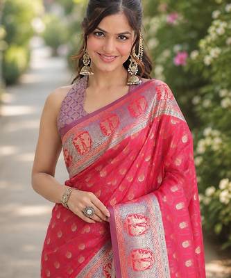 Pink silk blend banarasi saree with unstitched blouse piece 1
