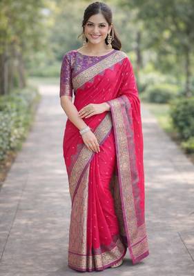 Pink silk blend banarasi saree with unstitched blouse piece 3
