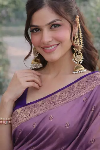 Lavender silk blend banarasi saree with unstitched blouse piece