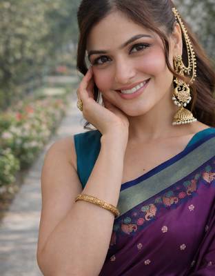 Wine silk blend banarasi saree with unstitched blouse piece 2