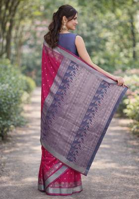 Pink silk blend banarasi saree with unstitched blouse piece 4