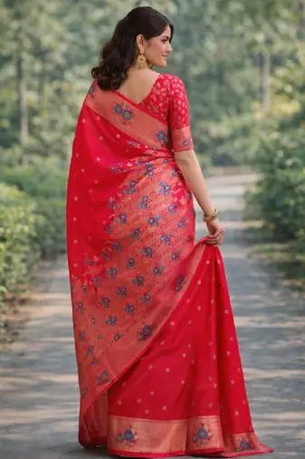 Pink silk blend banarasi saree with unstitched blouse piece