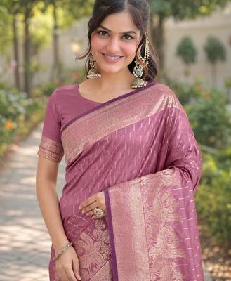 Onion silk blend banarasi saree with unstitched blouse piece 1