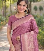 Onion silk blend banarasi saree with unstitched blouse piece