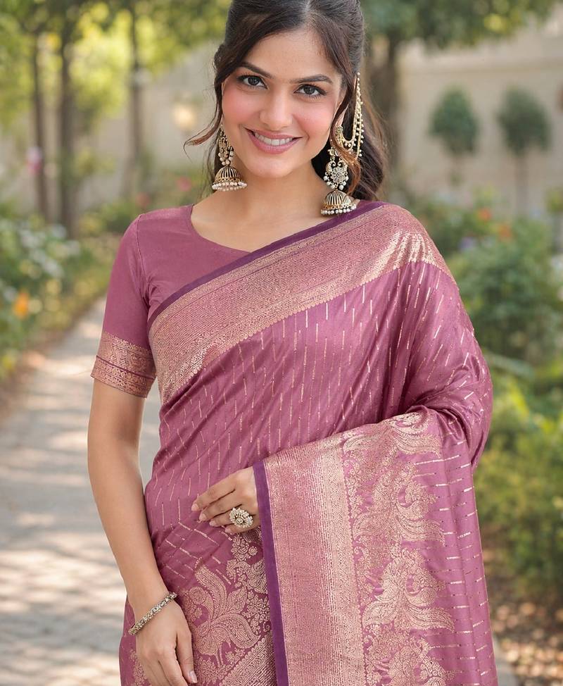 Onion soft silk banarasi jacuard work designer party wear saree with unstitched blouse piece
