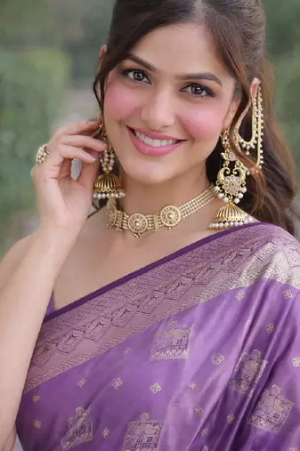 Lavender silk blend banarasi saree with unstitched blouse piece