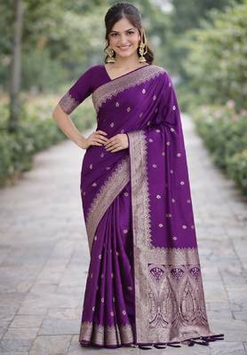 Wine silk blend banarasi saree with unstitched blouse piece 3