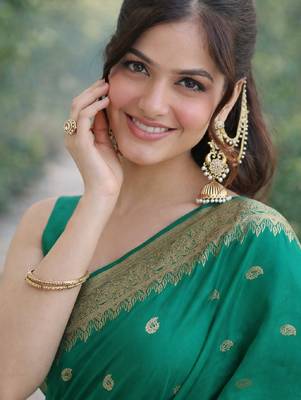Teal green silk blend banarasi saree with unstitched blouse piece 2